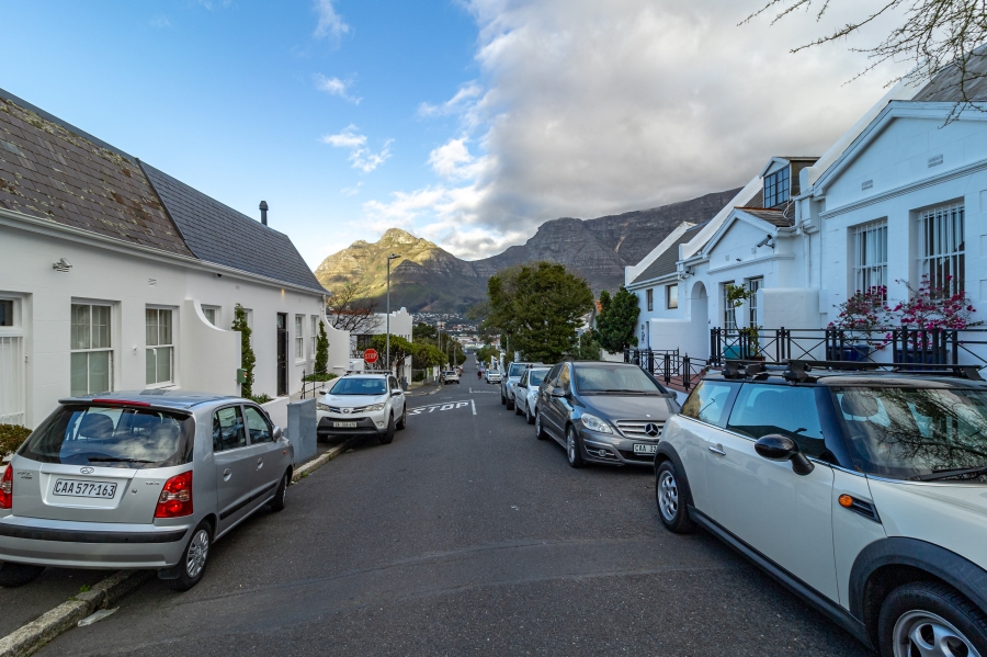 2 Bedroom Property for Sale in Tamboerskloof Western Cape